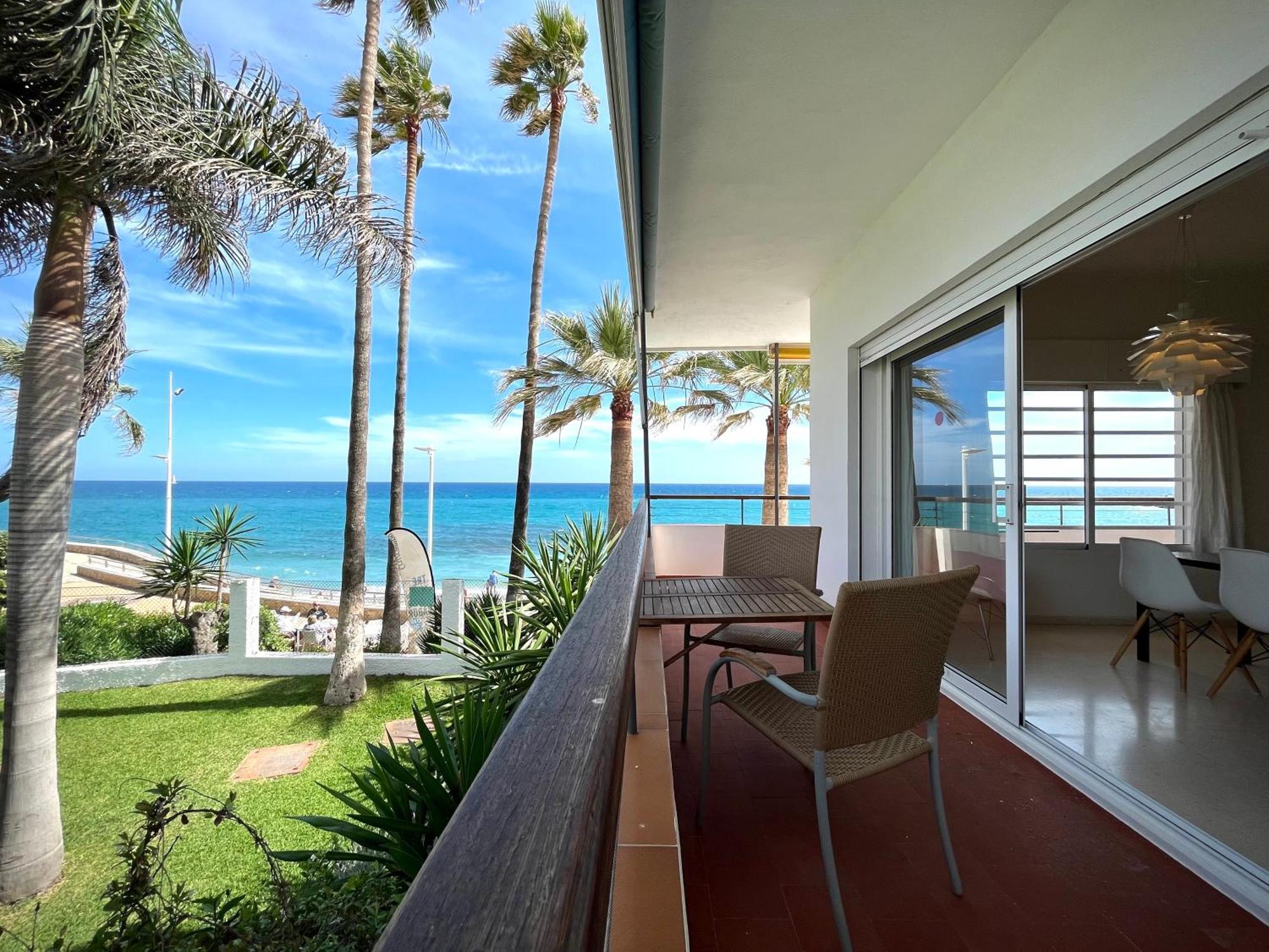 Apartamentos Playa Torrecilla Nerja Exterior photo