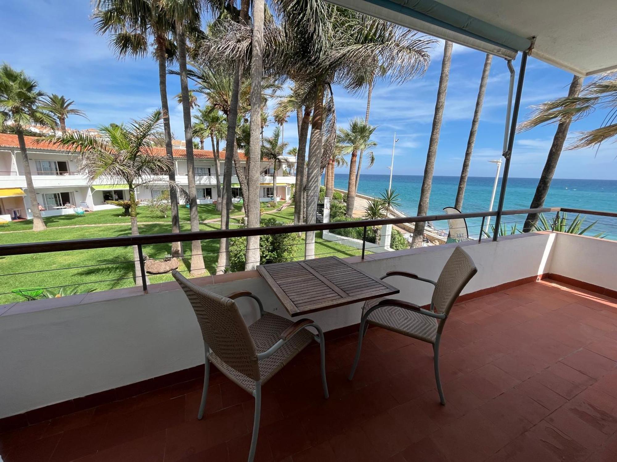 Apartamentos Playa Torrecilla Nerja Exterior photo