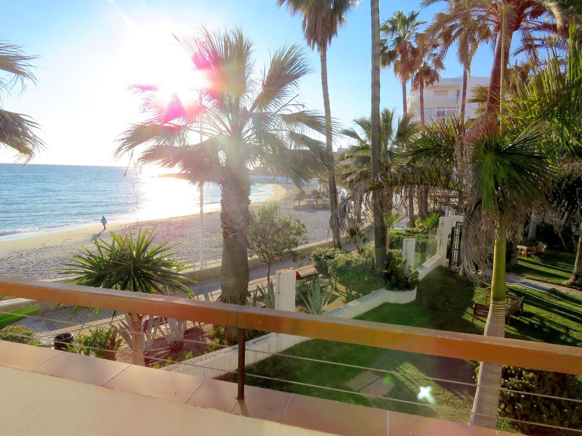 Apartamentos Playa Torrecilla Nerja Exterior photo