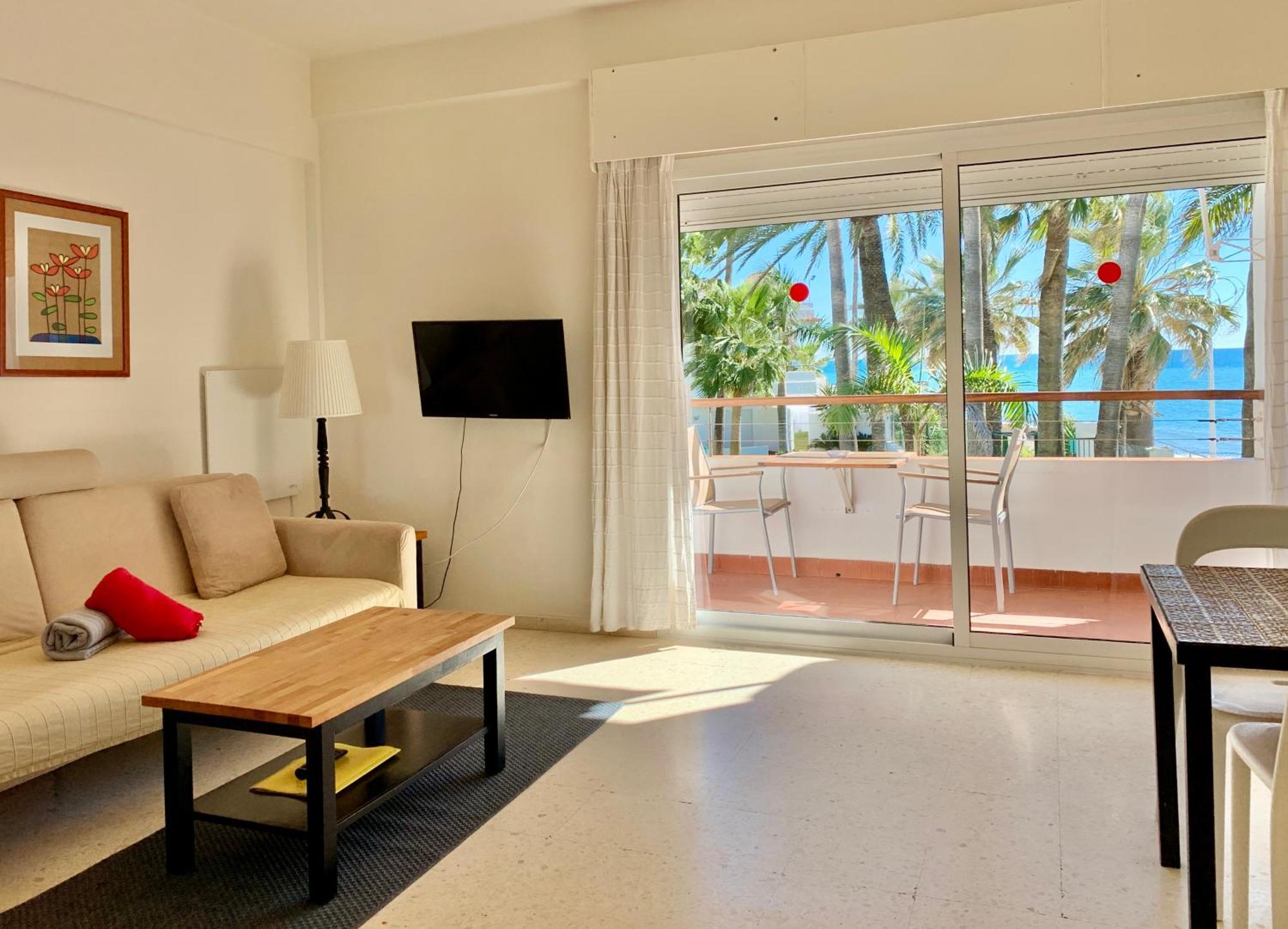 Apartamentos Playa Torrecilla Nerja Exterior photo
