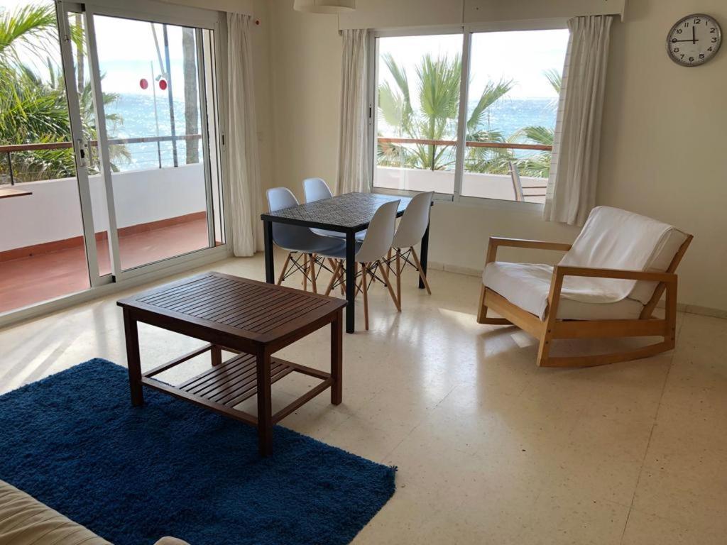 Apartamentos Playa Torrecilla Nerja Room photo