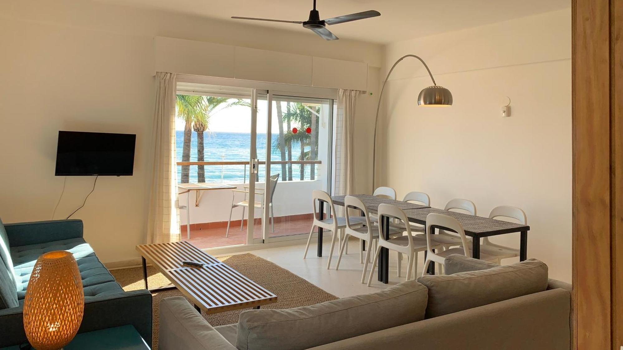 Apartamentos Playa Torrecilla Nerja Room photo