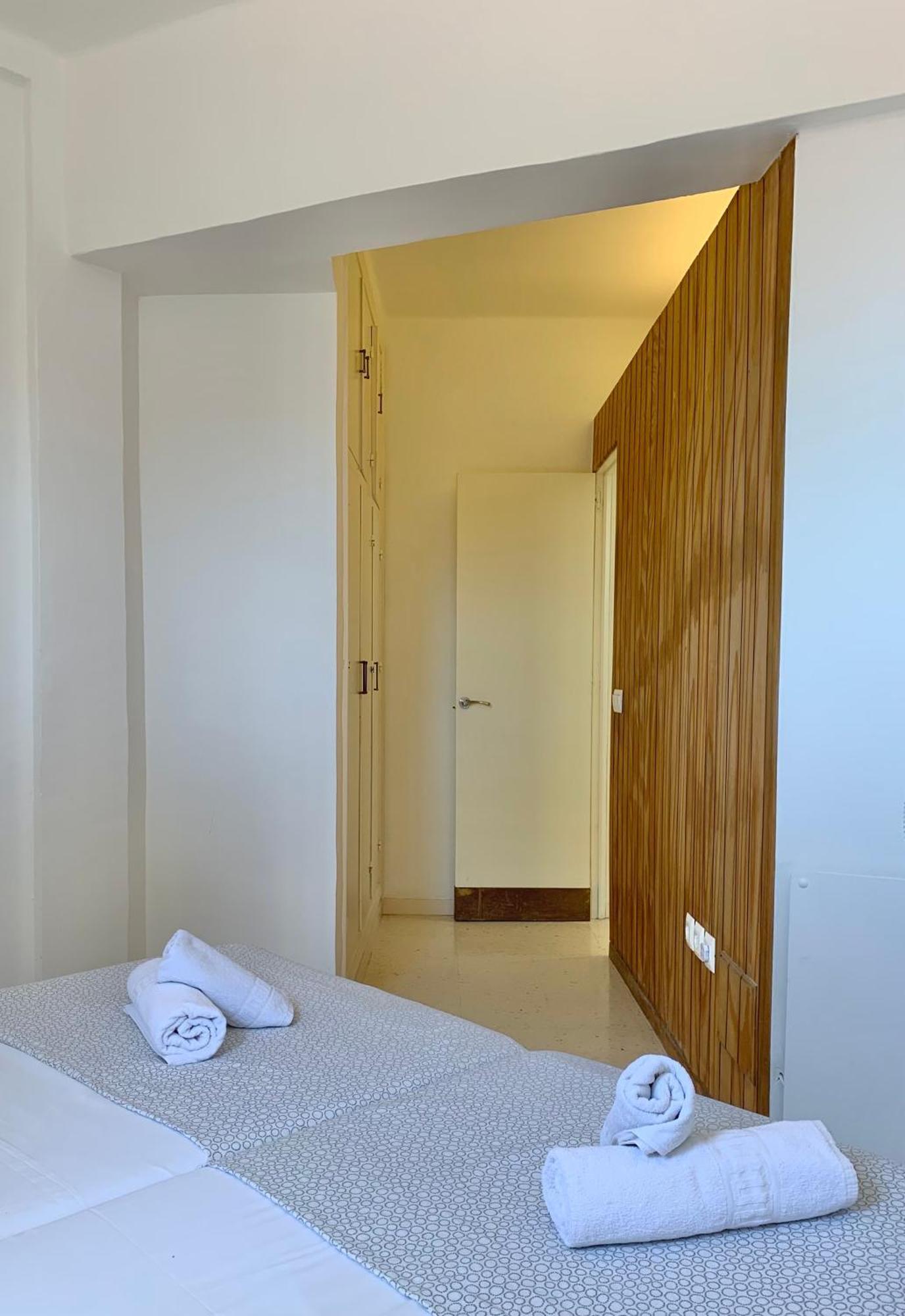 Apartamentos Playa Torrecilla Nerja Room photo