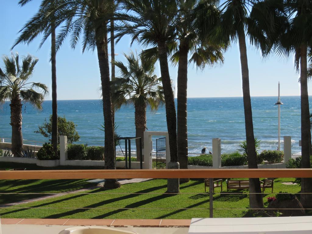 Apartamentos Playa Torrecilla Nerja Exterior photo