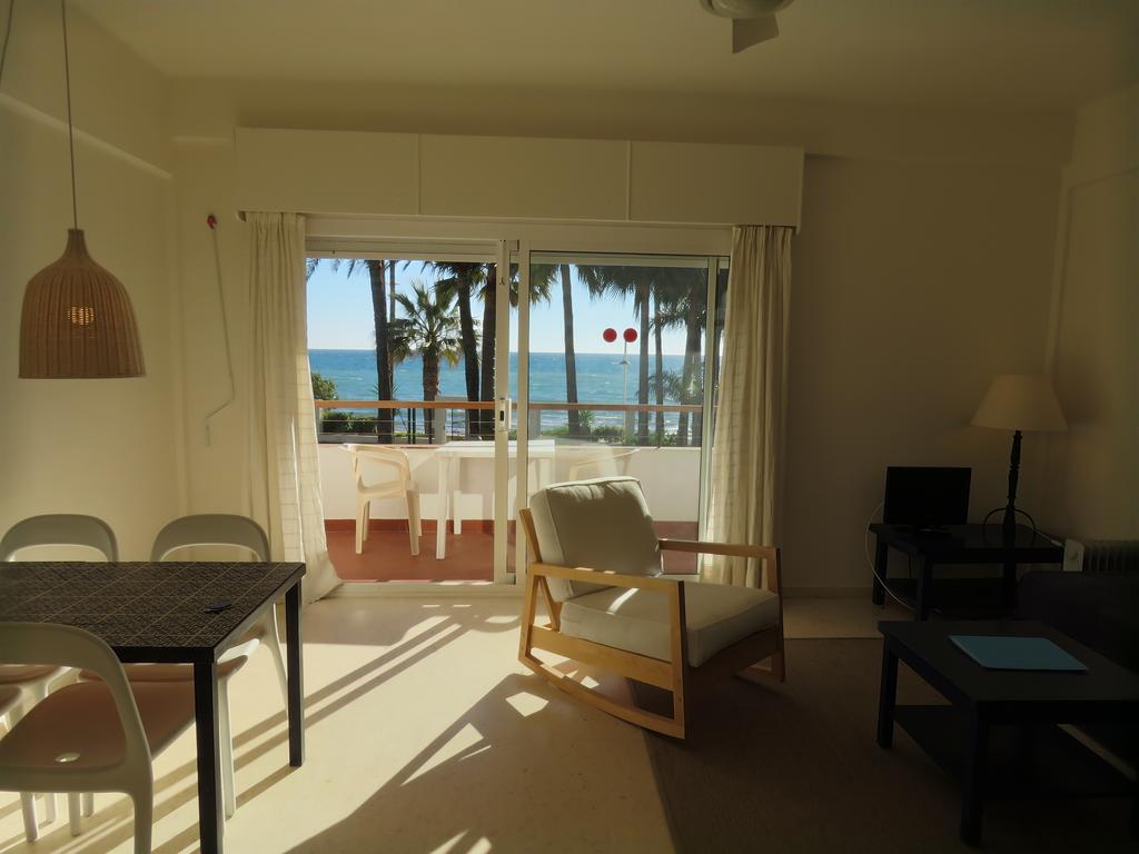 Apartamentos Playa Torrecilla Nerja Exterior photo
