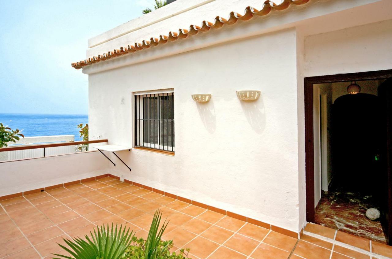 Apartamentos Playa Torrecilla Nerja Exterior photo